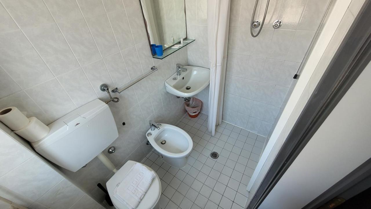 Standard Quadruple Room,318556825:JPEG